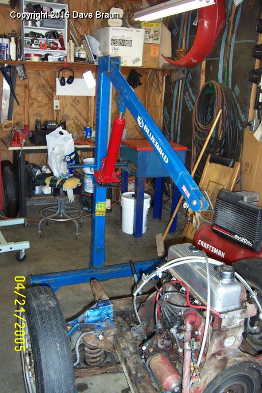 MGTD15470/Engine XPAG TD2 15613/Pulling the Engine/ready to go with hoist